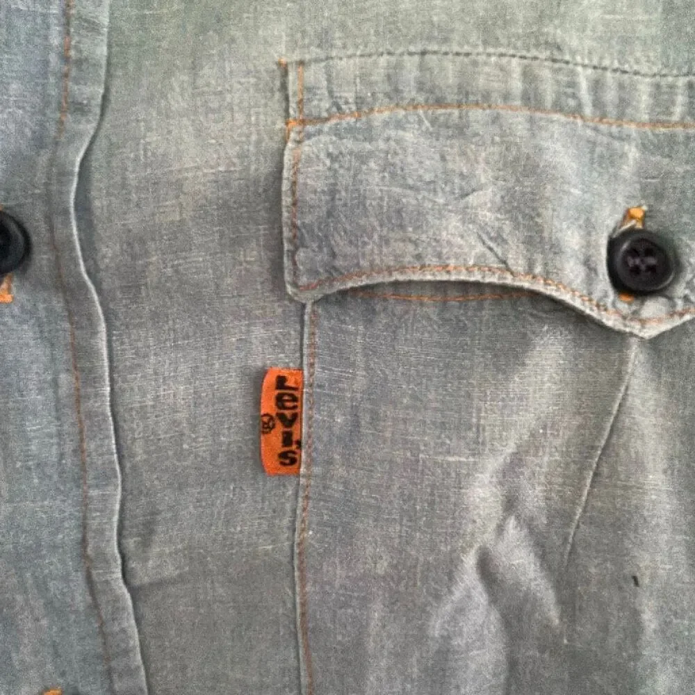 Levi's orange tab vintage lightweight chambray denim button-down shirt size medi
